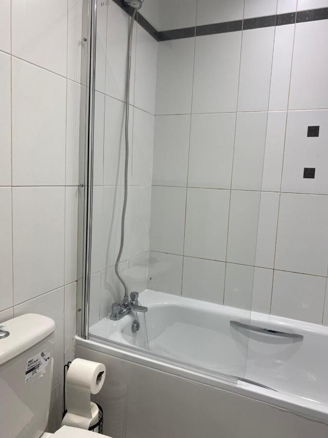 Central Leeds Townhouse With Private Roof Garden Sleeps 4 Kültér fotó