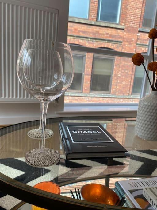 Central Leeds Townhouse With Private Roof Garden Sleeps 4 Kültér fotó