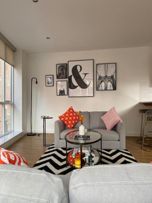 Central Leeds Townhouse With Private Roof Garden Sleeps 4 Kültér fotó