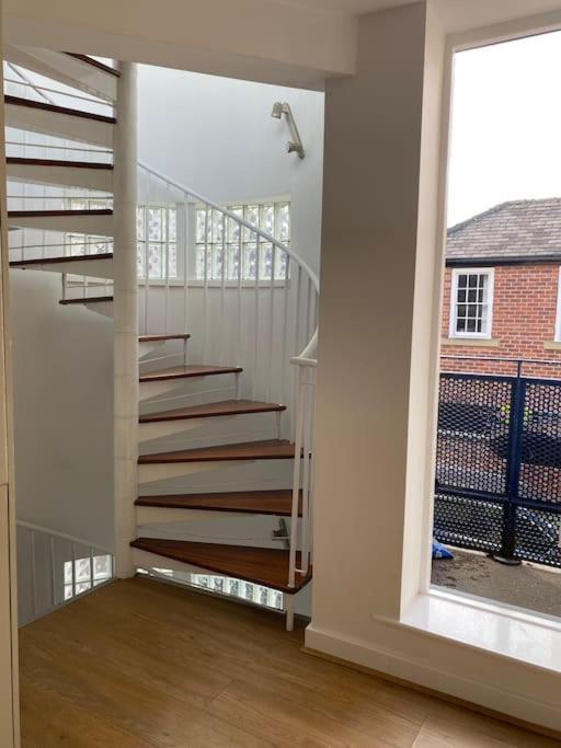 Central Leeds Townhouse With Private Roof Garden Sleeps 4 Kültér fotó
