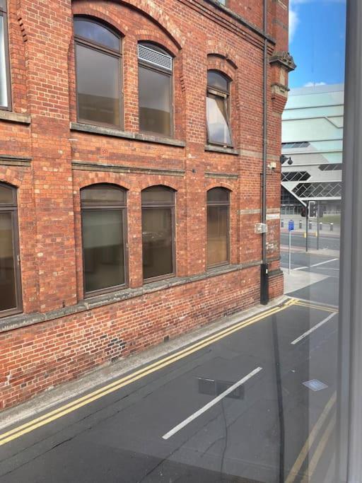 Central Leeds Townhouse With Private Roof Garden Sleeps 4 Kültér fotó